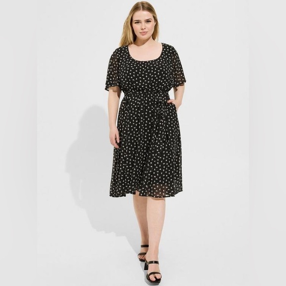 New Torrid Women’s Foy bird deep black Midi Chiffon Flutter Hi-Low Dress size 3X - Picture 6 of 6